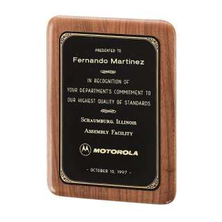 Elliptical Edge Walnut Plaque